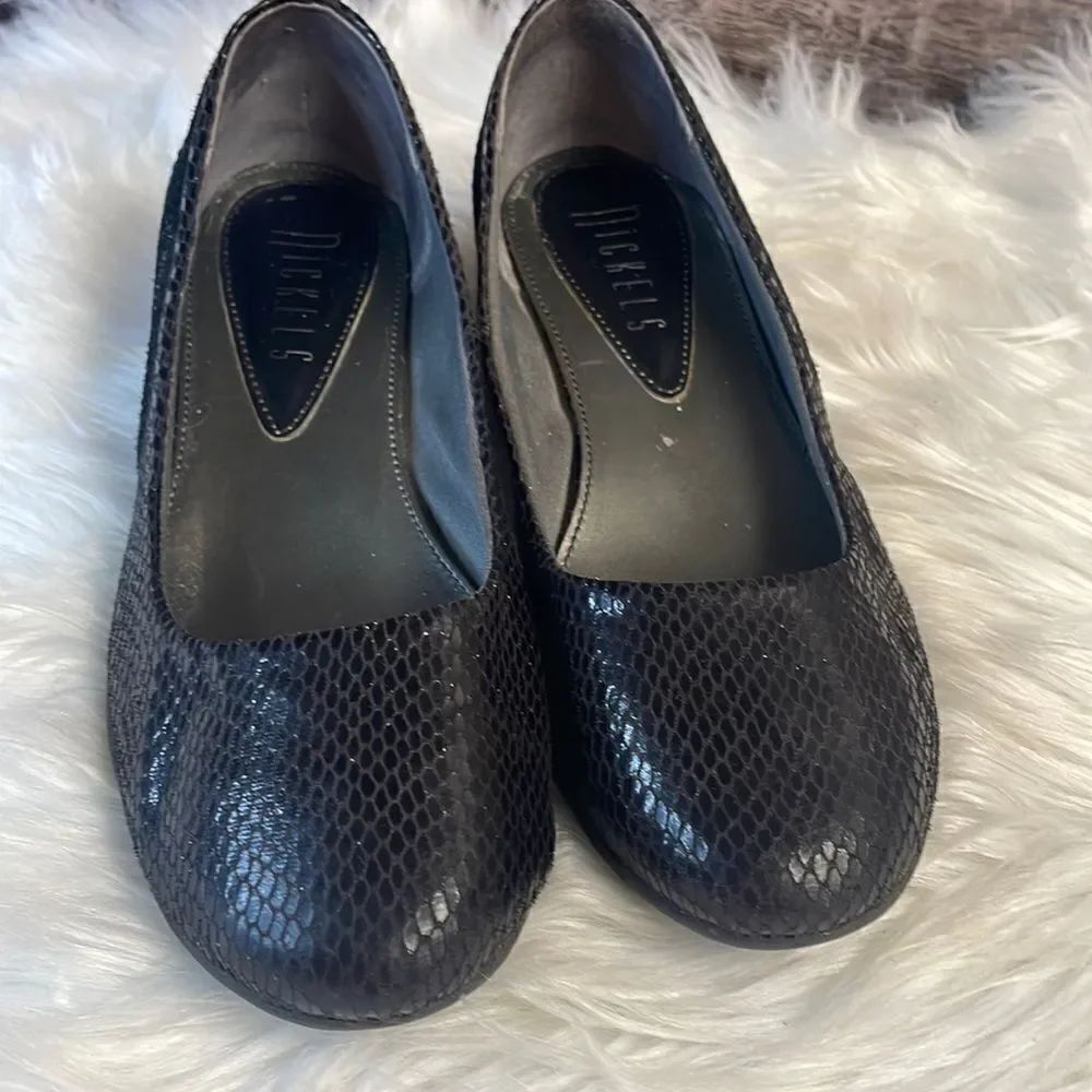 Nickels Ladies Black Slip on Shoes Flats Size 6M